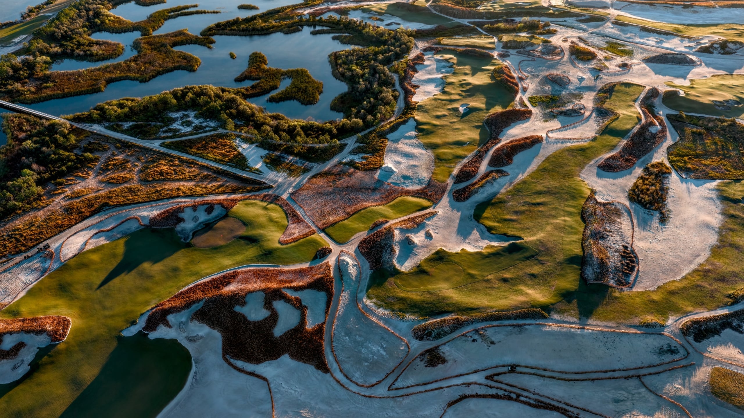 Aerial view of the Streamsong 5th Course surrounded by lakes
