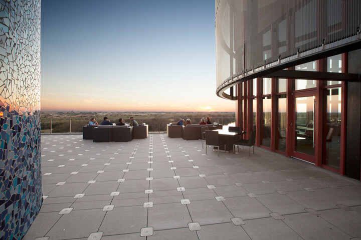 Rooftop 360 - Streamsong’s Rooftop Bar in Florida with Fragmentary Blue Patio